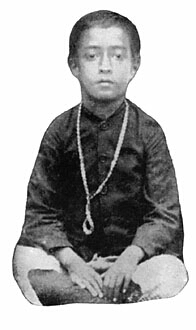 Yogananda im Alter von sechs Jahren