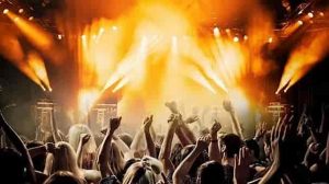 Die Götzen werden fallen