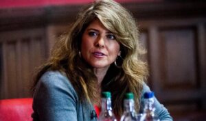 Naomi Wolf: „Die alten Götter sind auf die Erde zurückgekehrt“