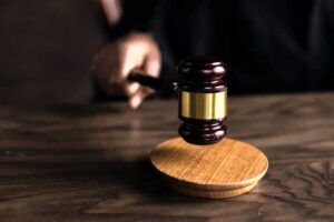 Öffentliche Anhörung zu Covid-19-Impfstoffen nach Nürnberger Kodex